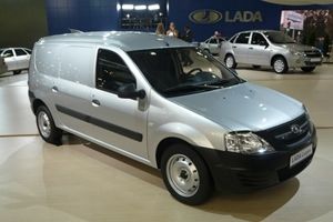 Озвучены цены на фургон Lada Largus