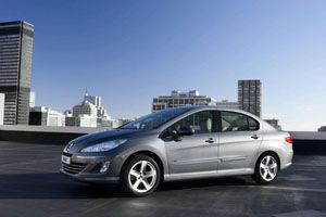 Peugeot и Mitsubishi будут выпускать в России бюджетный седан