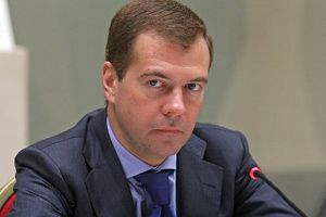 Медведев против передачи техосмотра в руки частников