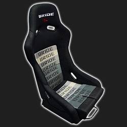 Сиденье спортивное универсальное BRIDE VIOS style (размер L)